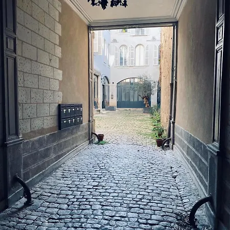 Apartamento De Luxe Dans Un Ancien Particulier *